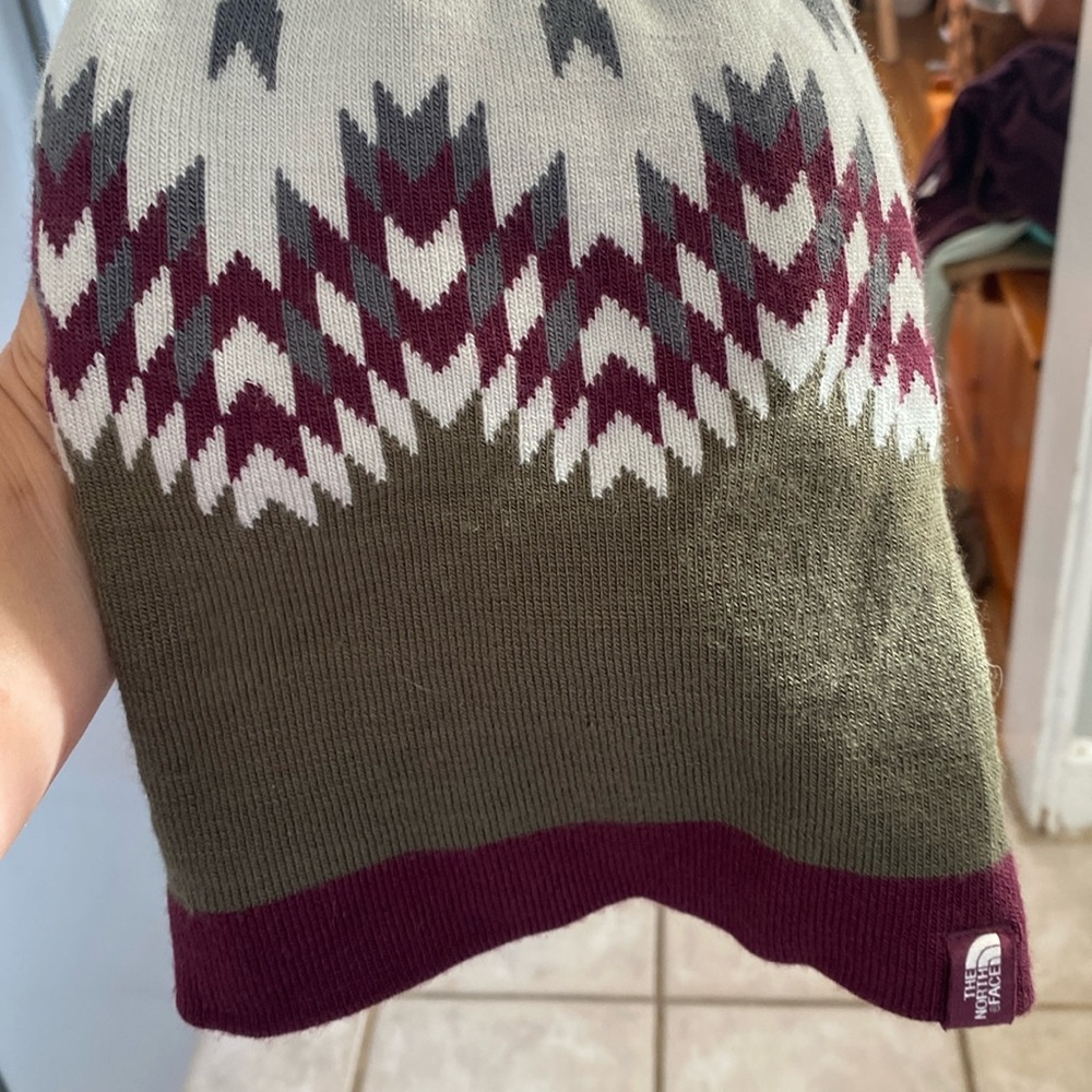 Women’s north face hat